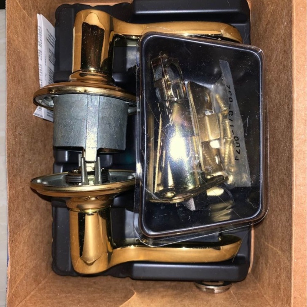 Schlage Bundle: Flair F10/605 Hall & Closet Door Lever/handle Assemblies. Qty: 7 - Picture 3 of 3